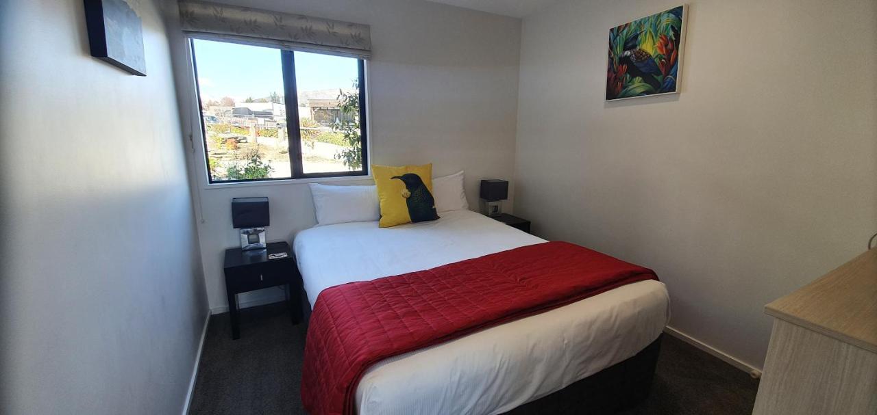 The Moorings Motel And Apartments Wanaka Ngoại thất bức ảnh