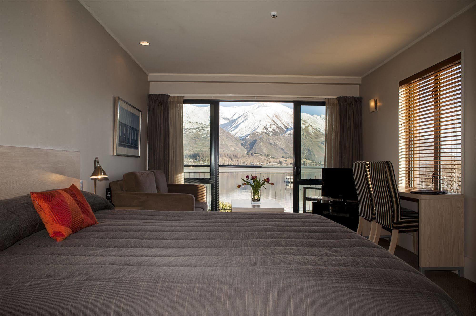 The Moorings Motel And Apartments Wanaka Ngoại thất bức ảnh