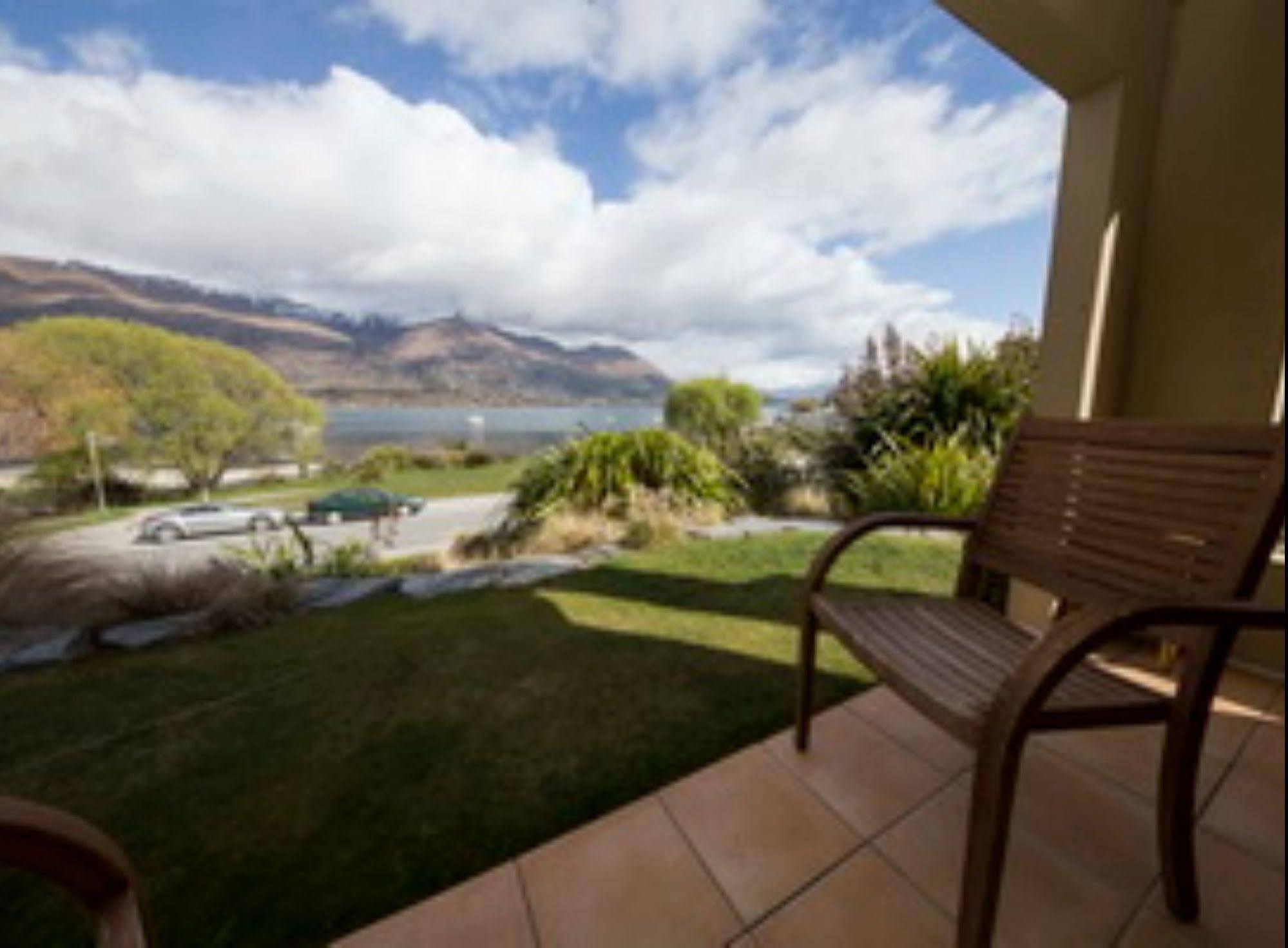 The Moorings Motel And Apartments Wanaka Ngoại thất bức ảnh