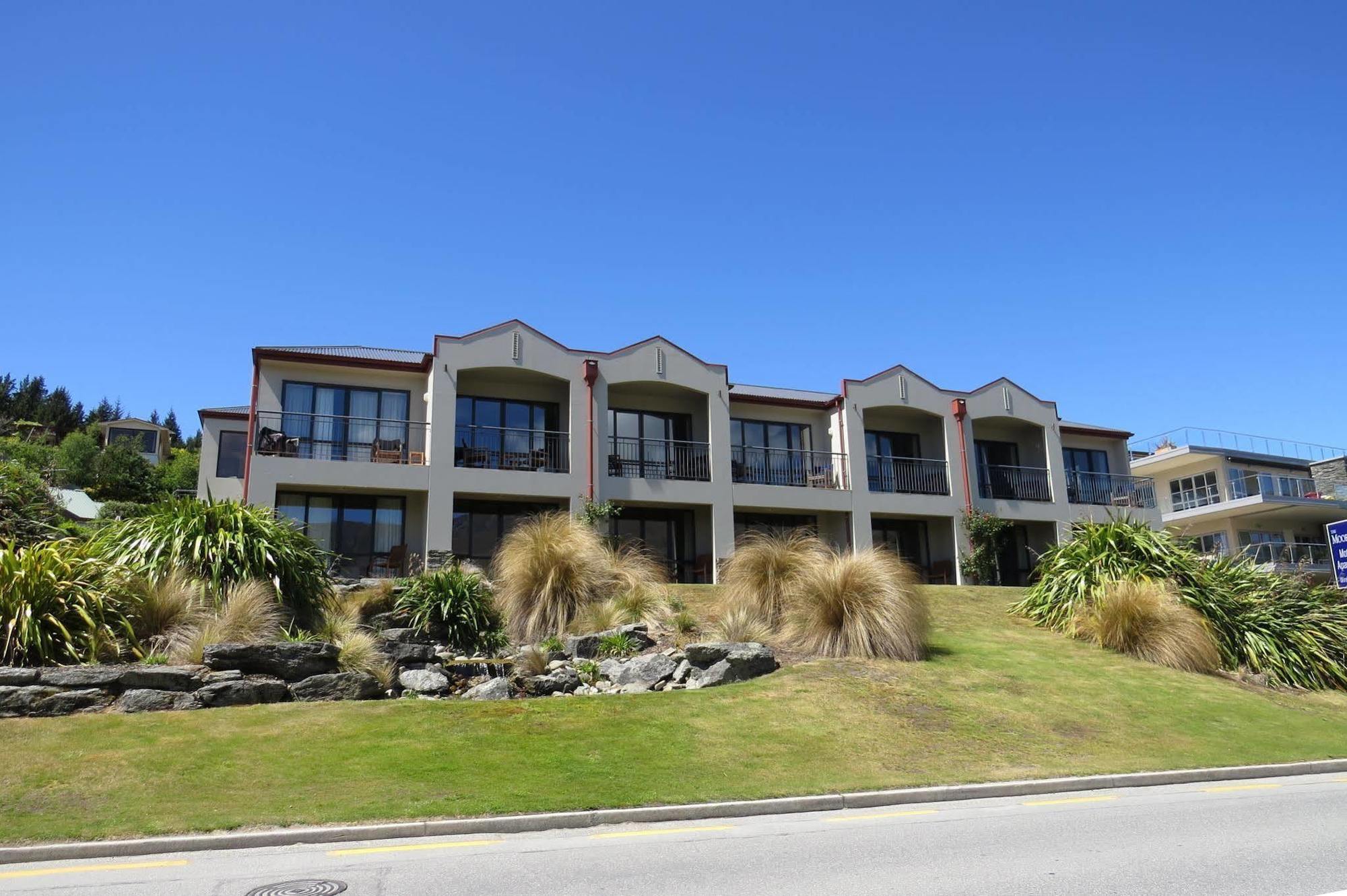 The Moorings Motel And Apartments Wanaka Ngoại thất bức ảnh